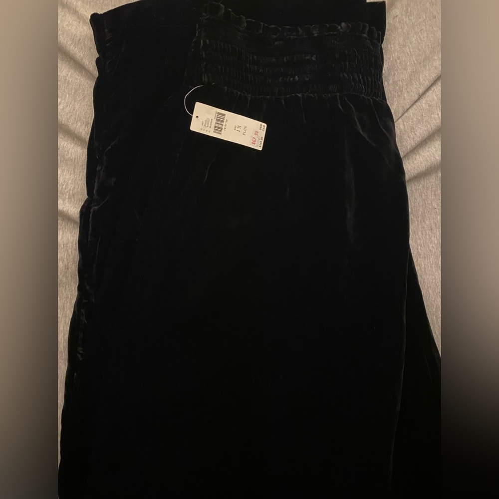 *HOST PICK* Anthropologie Maeve Wide Leg Velvet Pants 🖤 - Picture 5 of 7